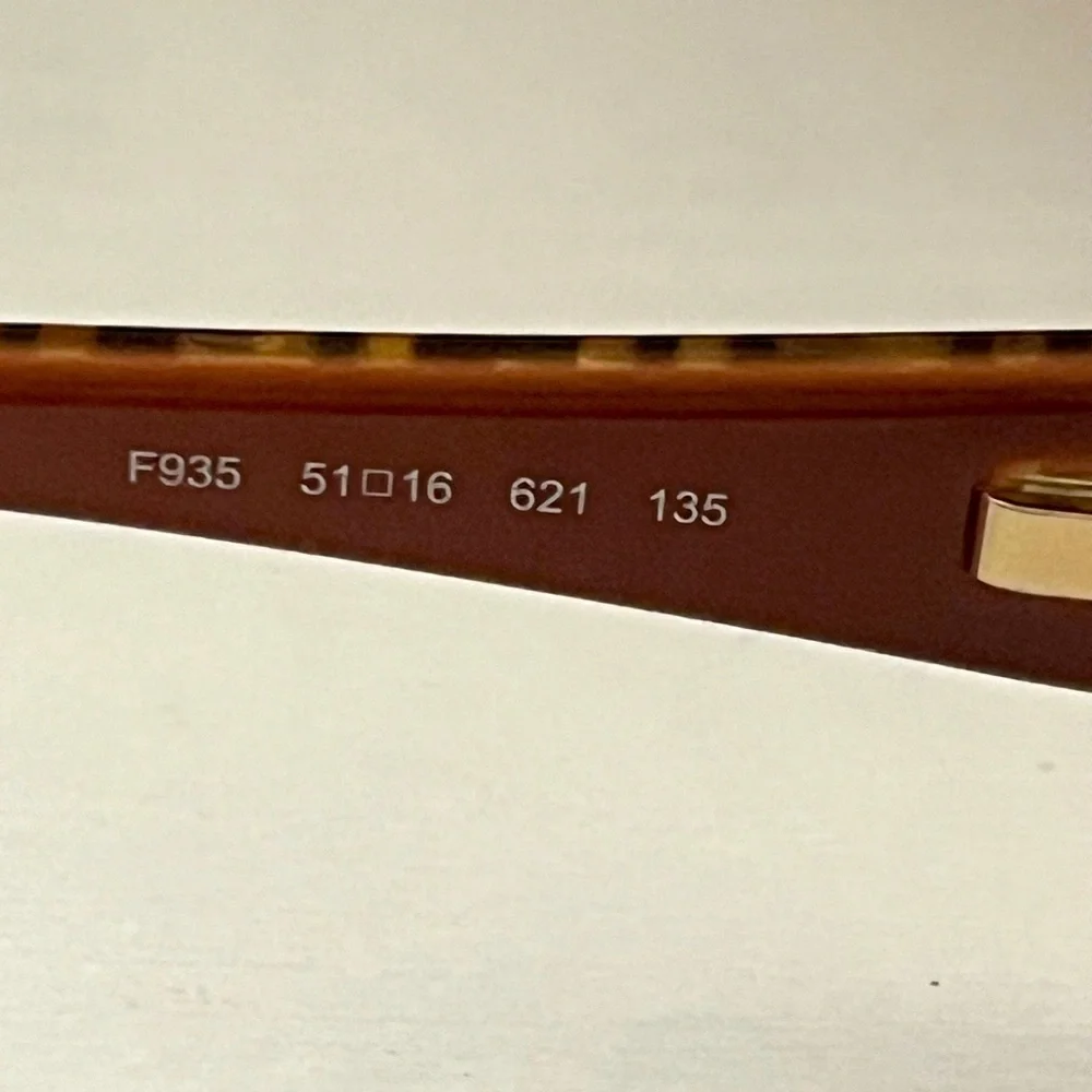FENDI F935 51•16 621 135 Women’s Eyeglasses Brwn Gradient Oval frame FF on sides